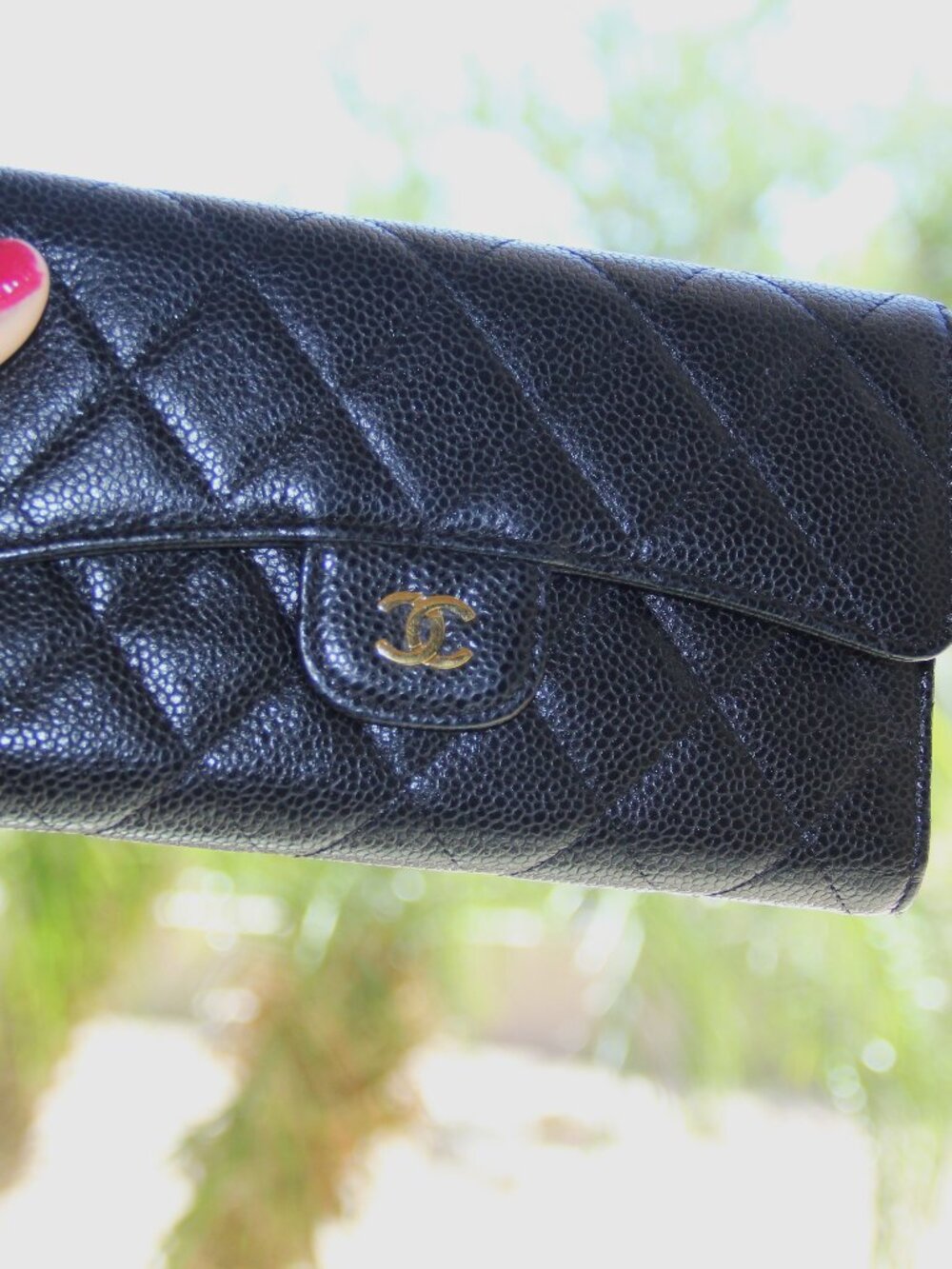 Chanel Black Caviar Leather Trifold Wallet. Iconic Timeless Caviar Diamond Quilt